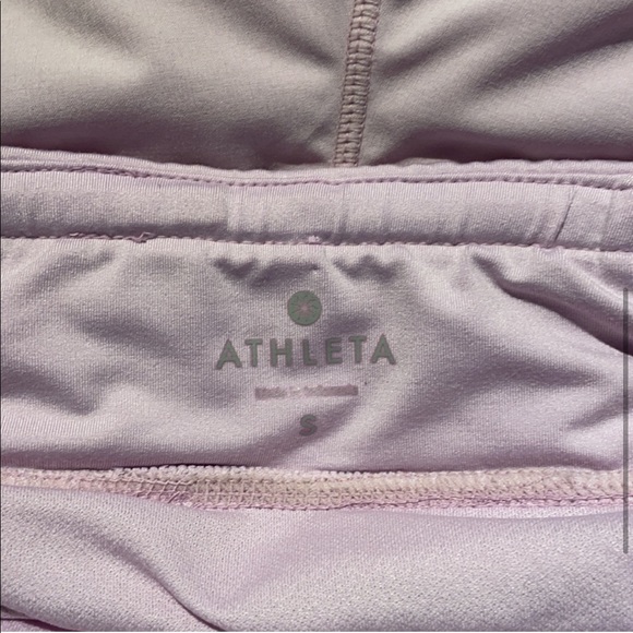 Athleta Pulse short - petal lilac - Picture 4 of 7